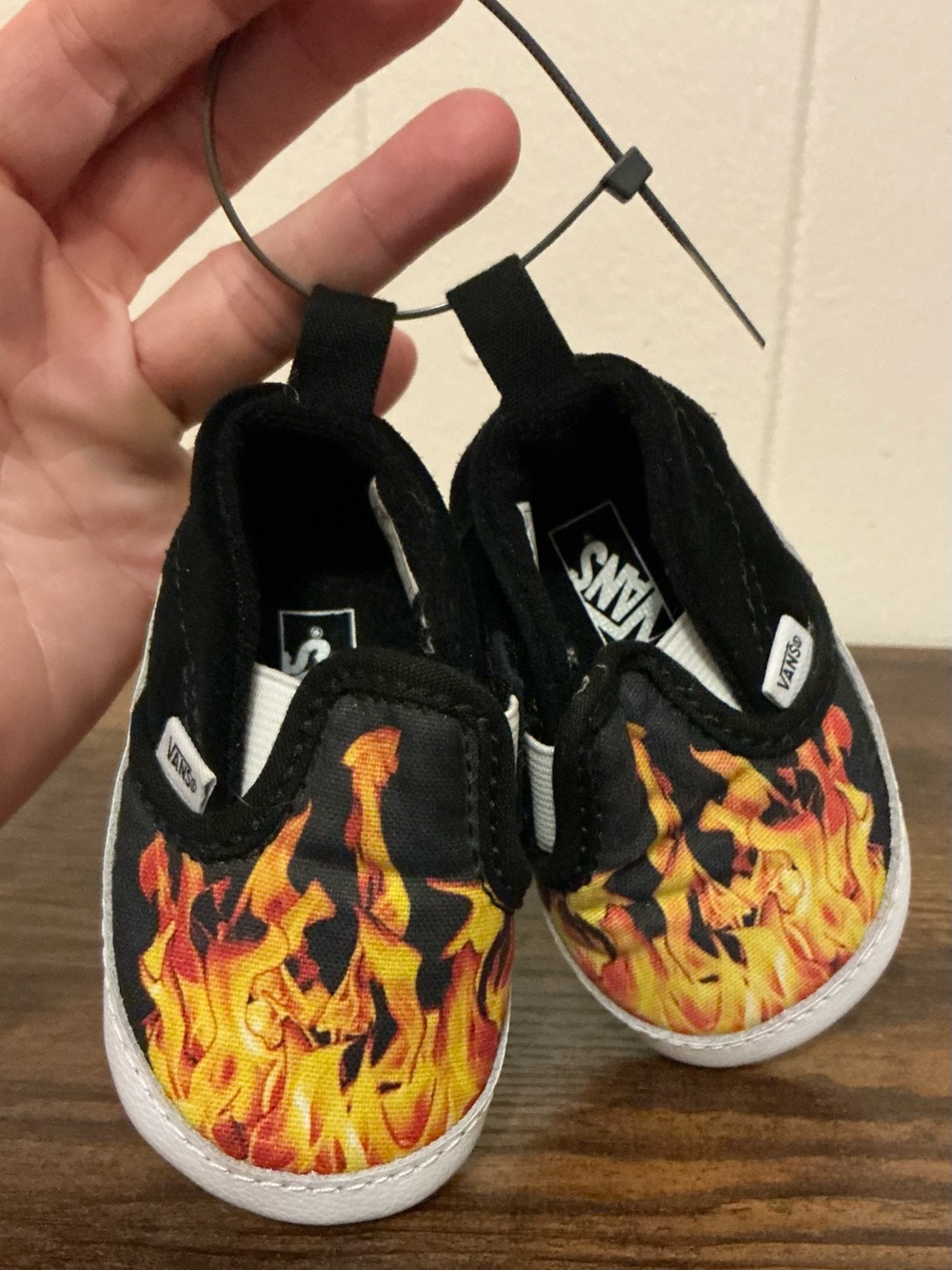 A Rare NWT Vans Infant/Toddler Flame Classic Slip-On Canvas US2 Sneakers